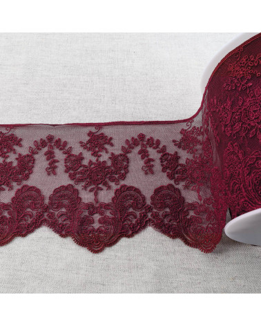 Spool of 18m embroidered tulle with shiny scalloped flowers 143mm plum