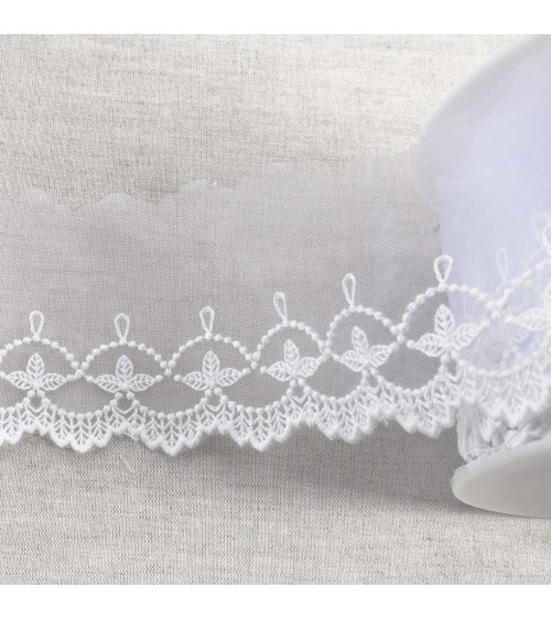 Spool 18m embroidered tulle leaves with matt festoons 75mm white