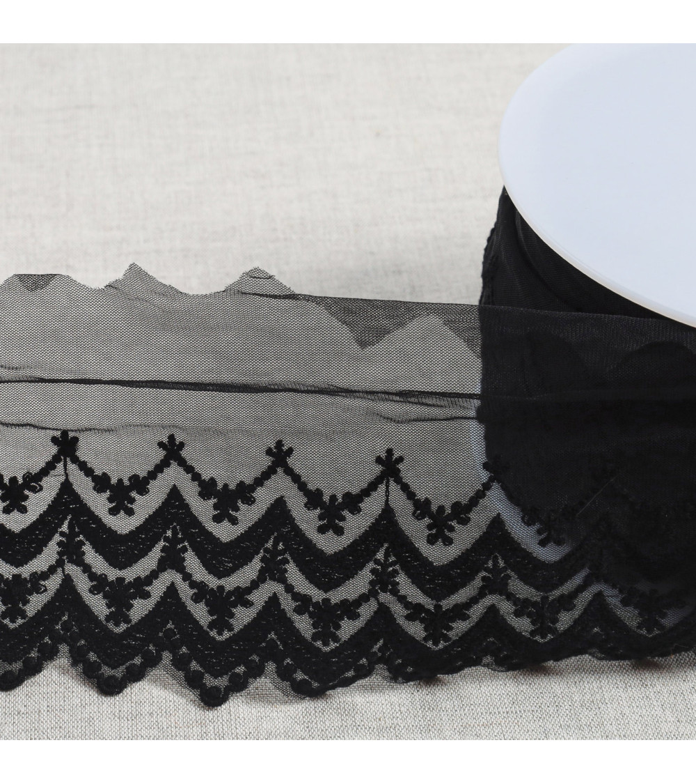 Spool 18m embroidered tulle double wave scalloped matte 108mm black