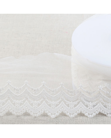 Spool of 18m embroidered tulle, double wave, scalloped, matt, 108mm, ecru