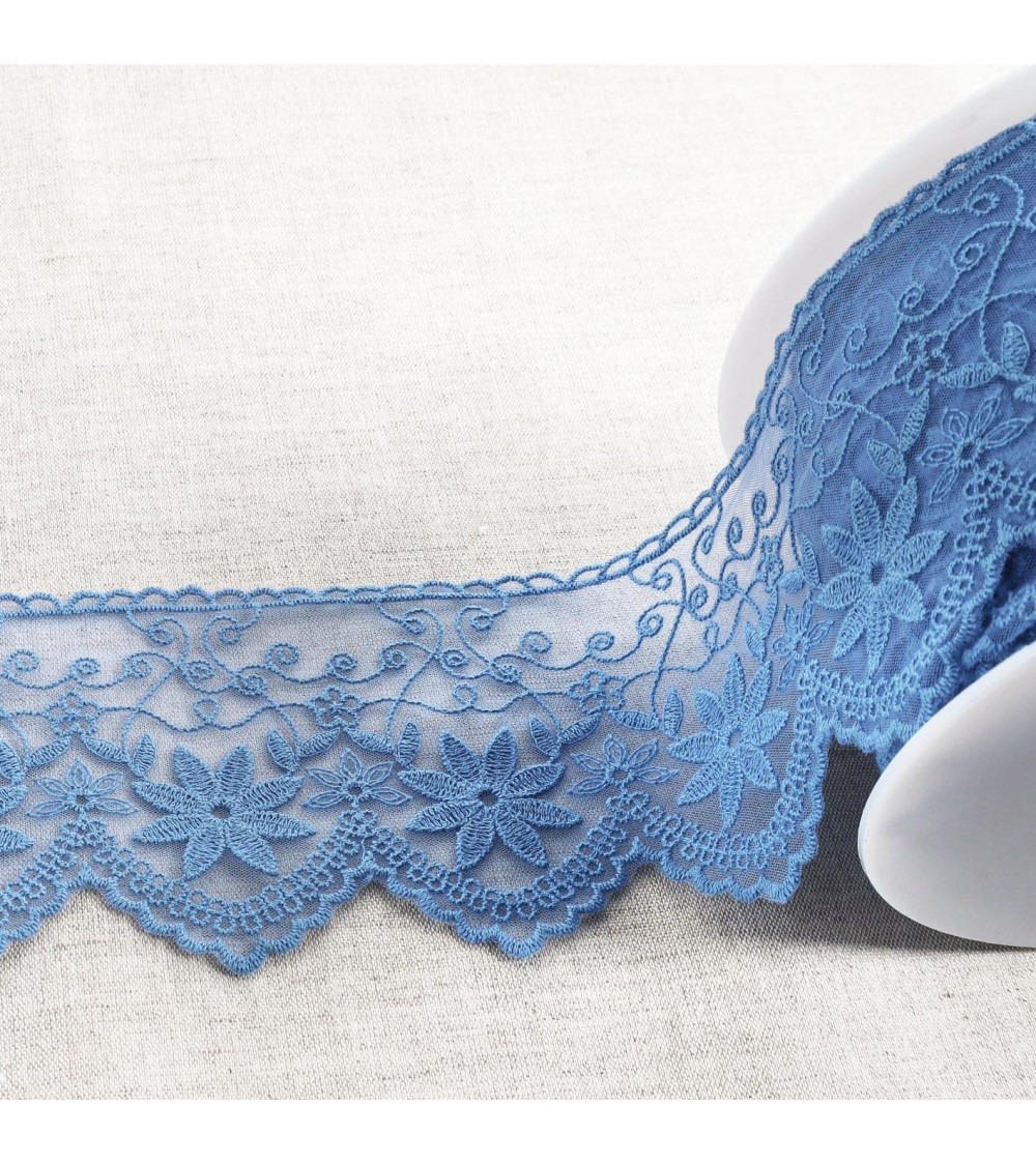 Spool 18m embroidered tulle matte edelweiss 85mm lavender blue