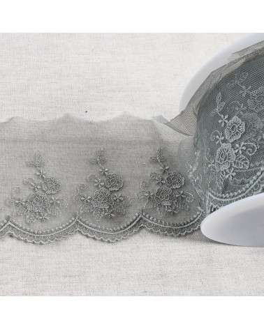 Spool 18m tulle embroidered scalloped flowers shiny tulle embroidered scalloped flowers shiny medium gray 92mm