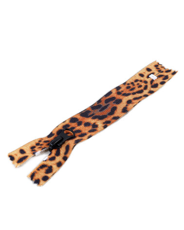 Leopard non-separable closure