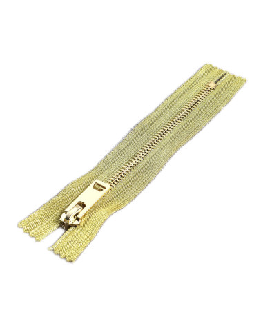 Gold non-separable closure