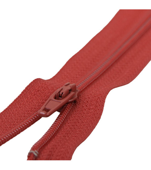 Fermeture fine Polyester N°2 rouge