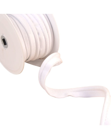 Bobina de 15m con ribete de terciopelo blanco de 5mm.