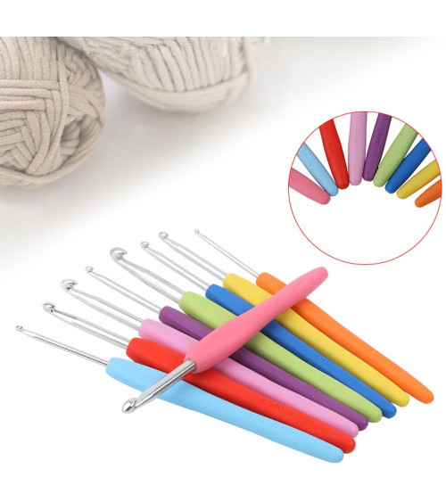 Set de 9 crochets à tricoter de taille 2 à 6