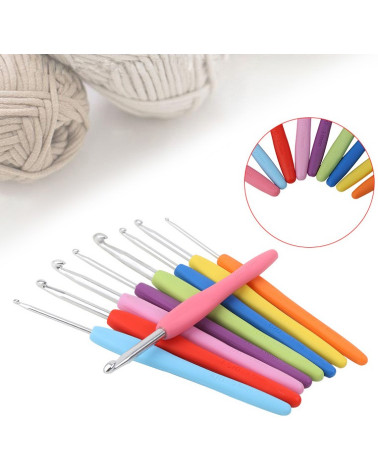 Set de 9 crochets à tricoter de taille 2 à 6