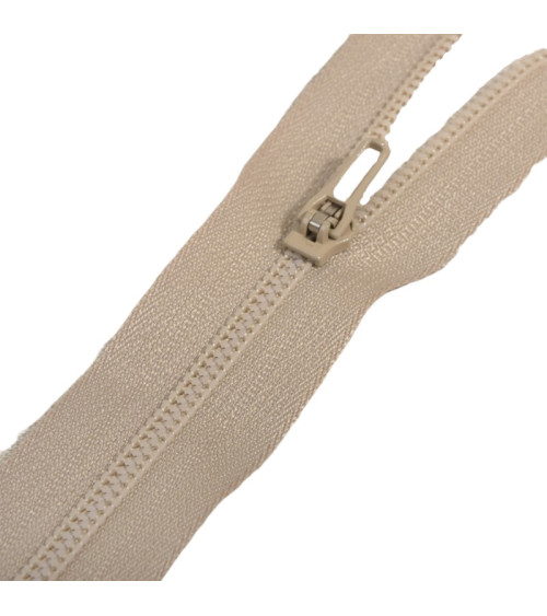 Non-separable spiral mesh closure for pants - beige