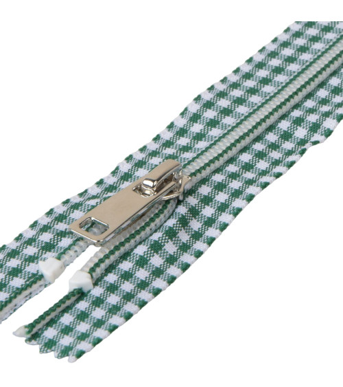 Non-separable gingham closure Fir Green