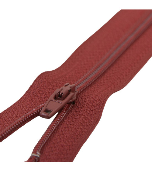Fine closure Polyester No. 2 Beaujolais color