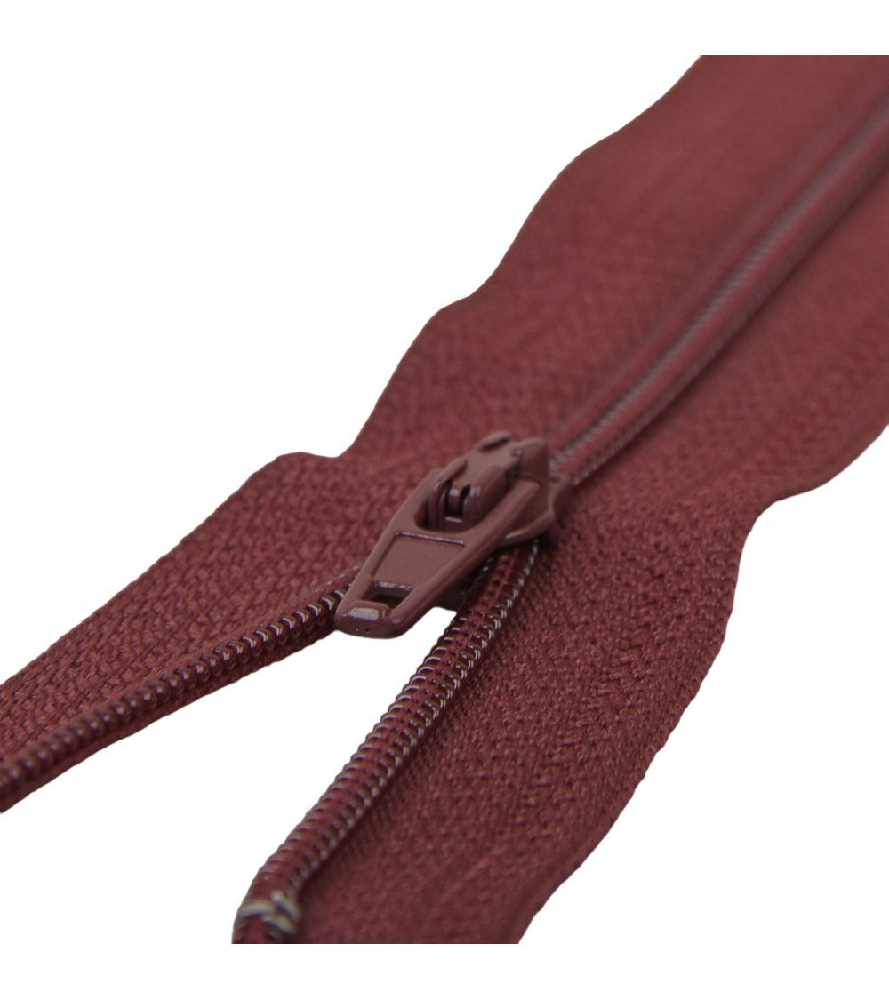 Fermeture fine Polyester N°2 couleur Rouge bourgogne