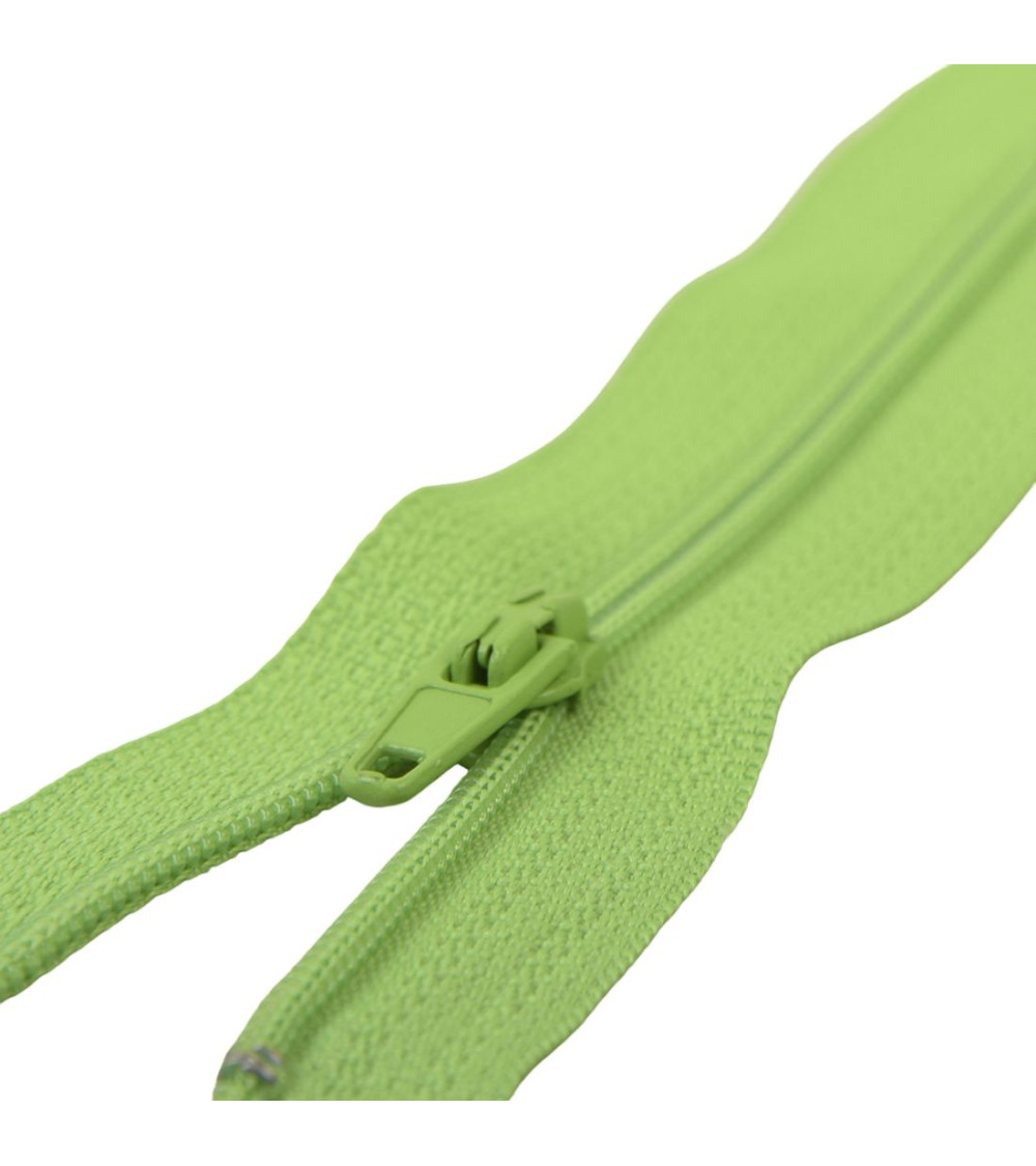 Fermeture fine Polyester N°2 couleur Vert gazon