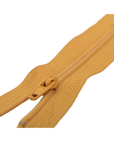 Fermeture fine Polyester N°2 couleur Ocre blé