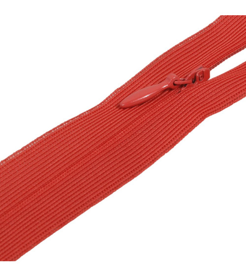 Adjustable non-separable invisible closure - fire red