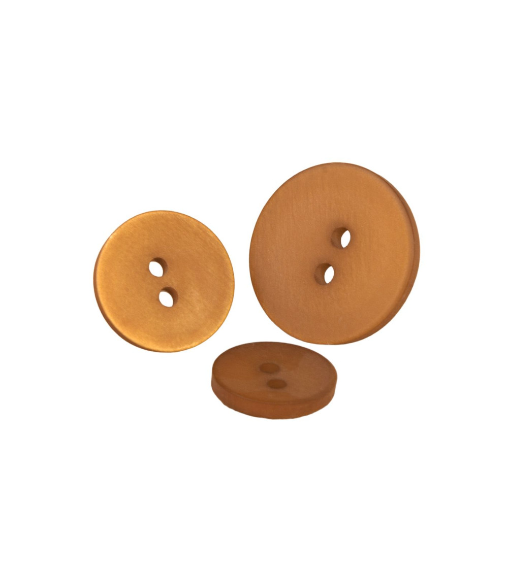 Set of 6 2-hole havana brown satin buttons