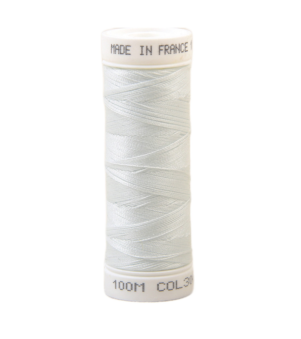 Polyester sewing thread 100m made in France - ondine sky blue 304