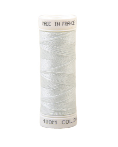 Polyester sewing thread 100m made in France - ondine sky blue 304