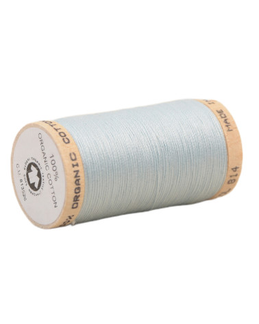Spool of 100% organic cotton thread 275m baby blue
