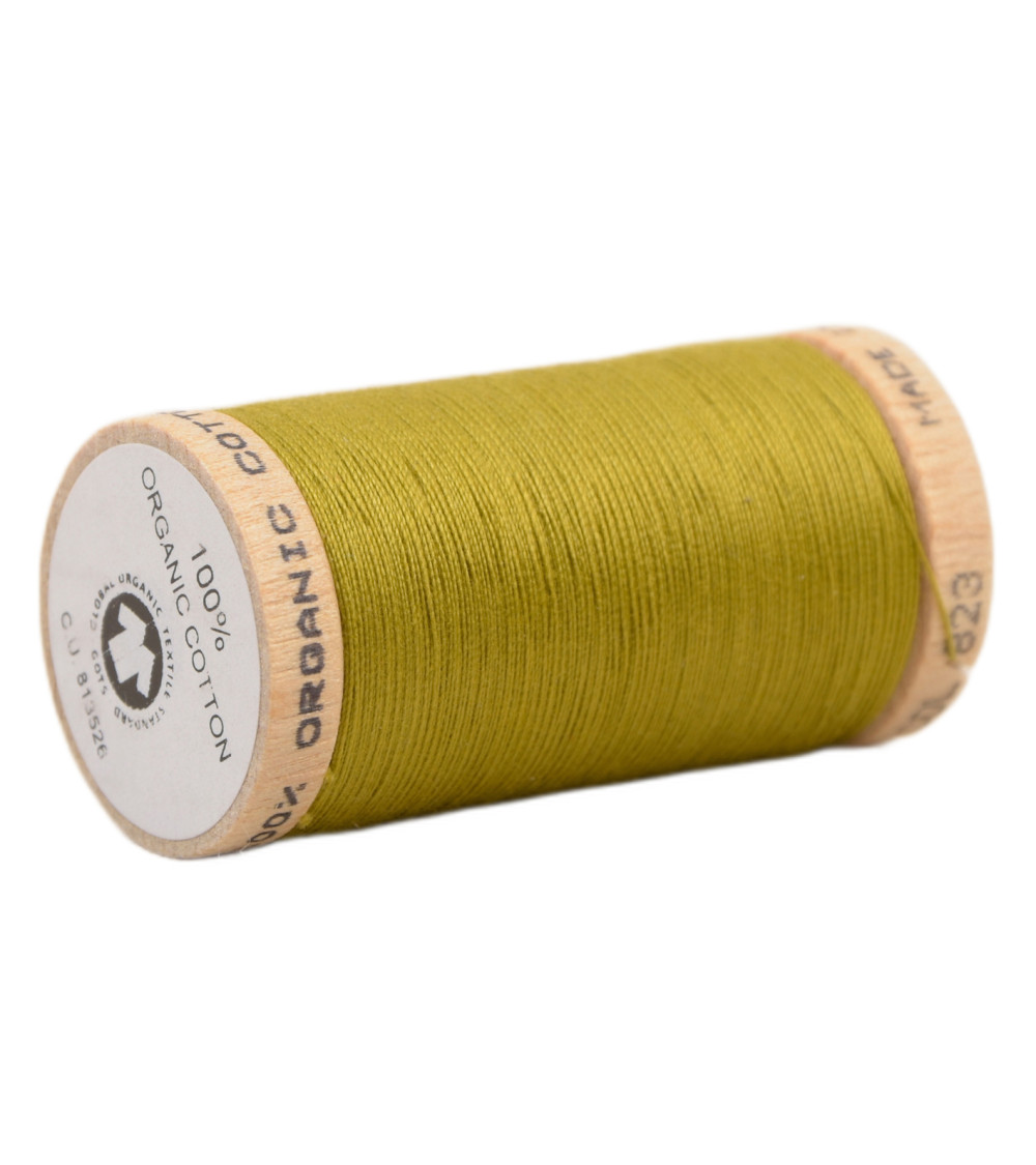 Spool of 100% organic cotton thread 275m pistachio green