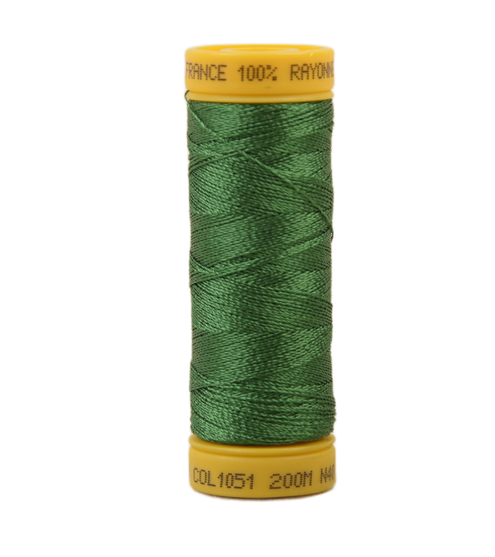 Bobine fil à broder 100% viscose 200m - Vert Gazon C51