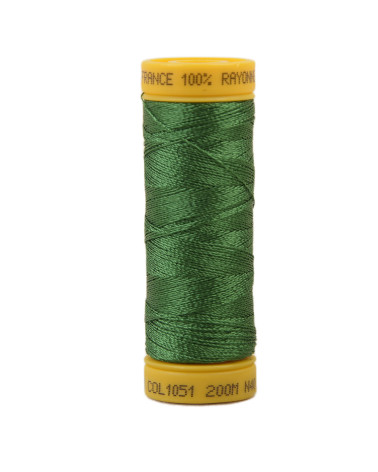 Bobina di filo da ricamo 100% viscosa 200 m - Grass Green C51