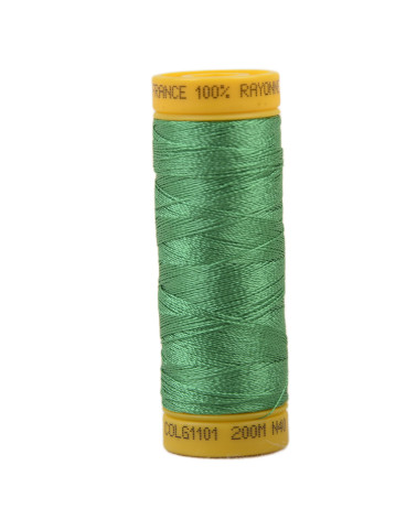 Spule aus 100 % Viskose-Stickgarn, 200 m – Mintgrün C101