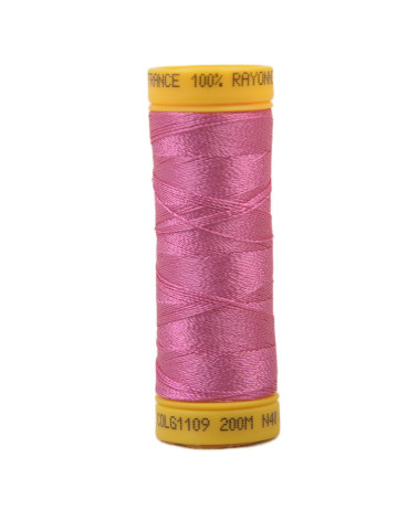 Spule aus 100 % Viskose-Stickgarn, 200 m – Candy Pink C109