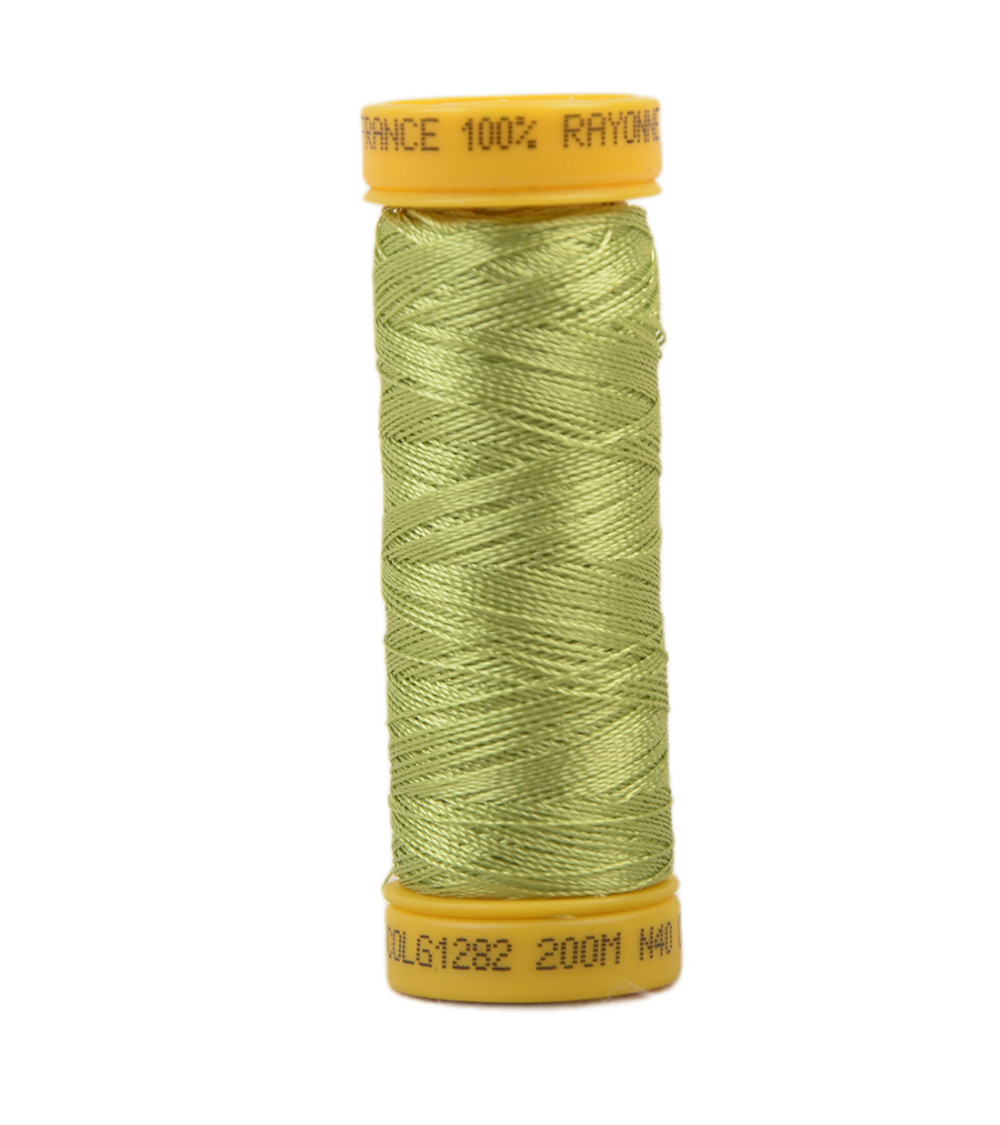 Bobine fil à broder 100% viscose 200m - Vert Amande C282