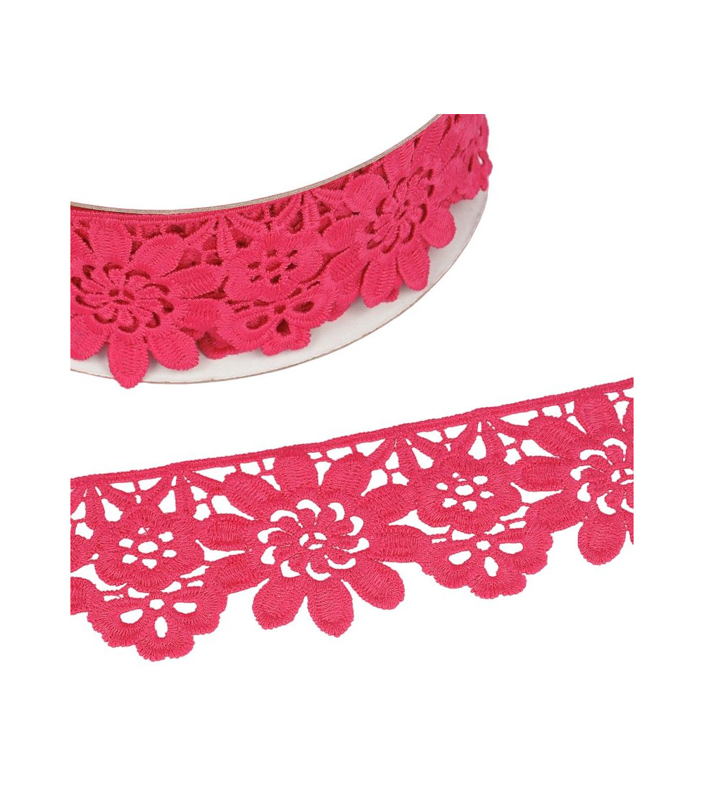 Guipure reel raspberry pink flowers 55mmx13.7m