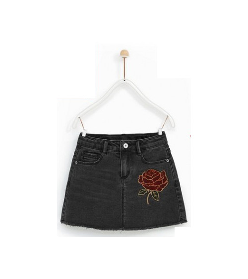 Large rose iron-on badge