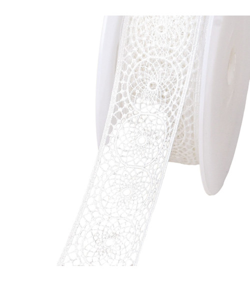 18m spool of guipure between two white circles 40mm