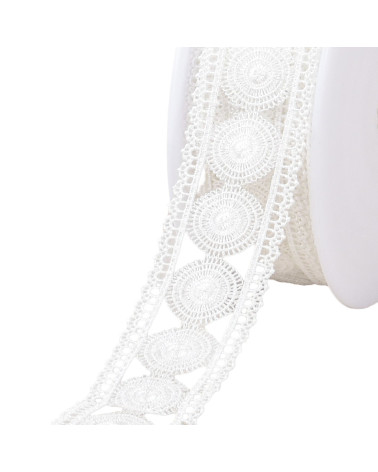 18m spool of guipure between two white circles 45mm