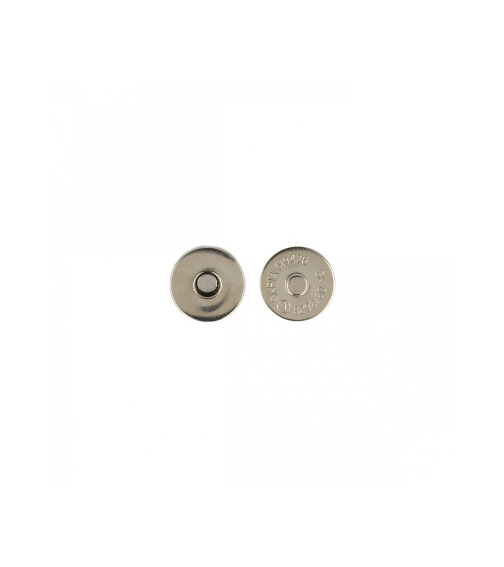 Set of 2 magnet clasps with silver colored rivets 19mm