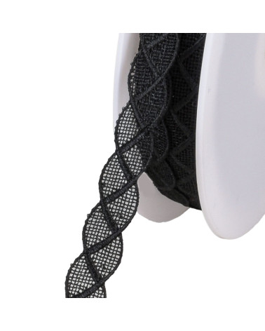 Spool of 18m black guipure chain 13mm