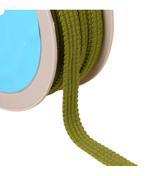 Four 15mm khaki green cords per meter