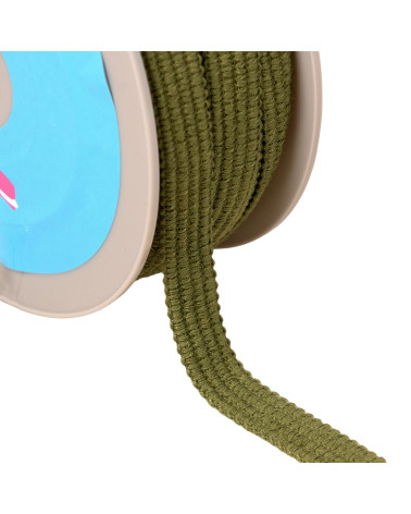 Four 15mm khaki green cords per meter