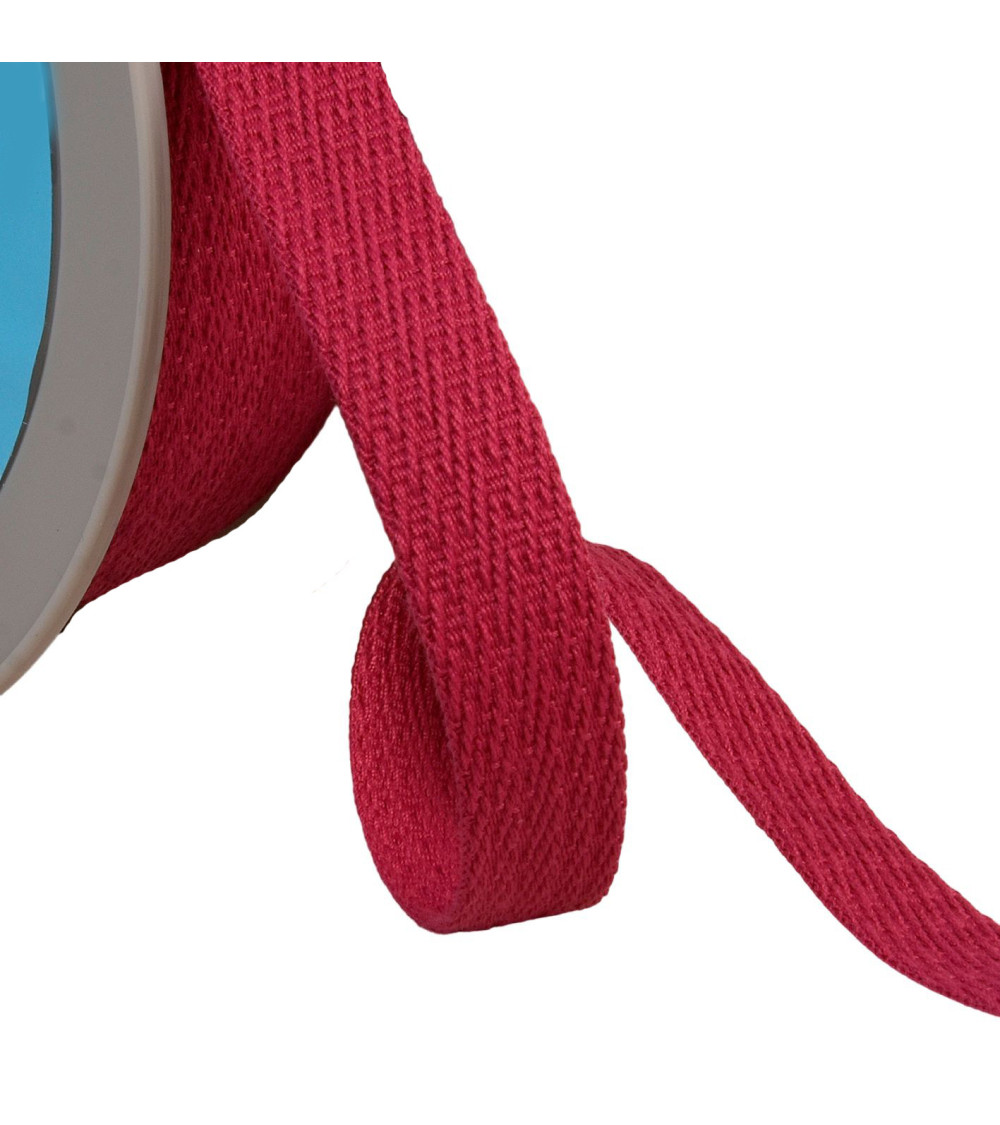 25m spool of oblique dashed braid 15mm raspberry pink