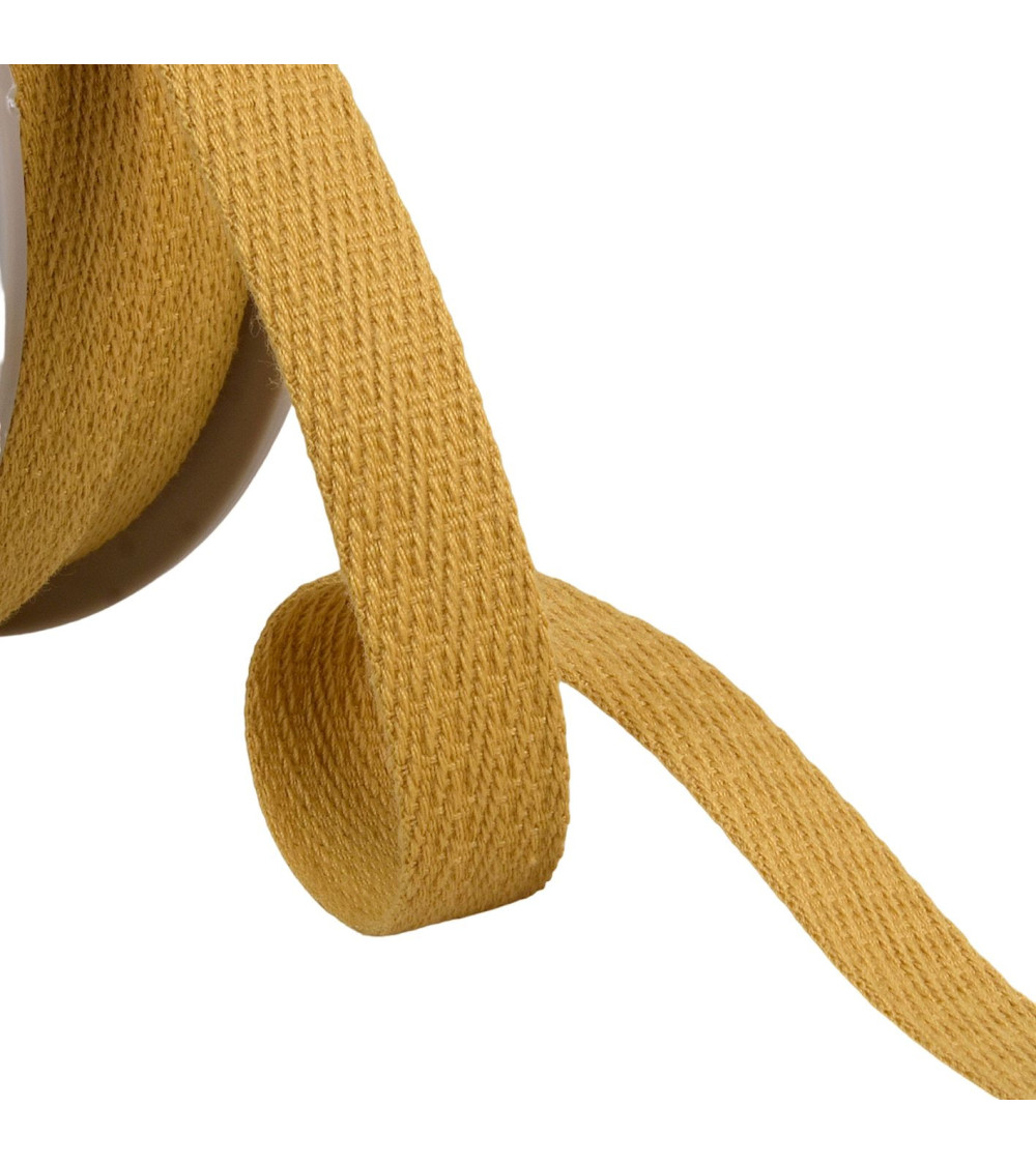 25m reel of oblique dashed braid 15mm pale yellow