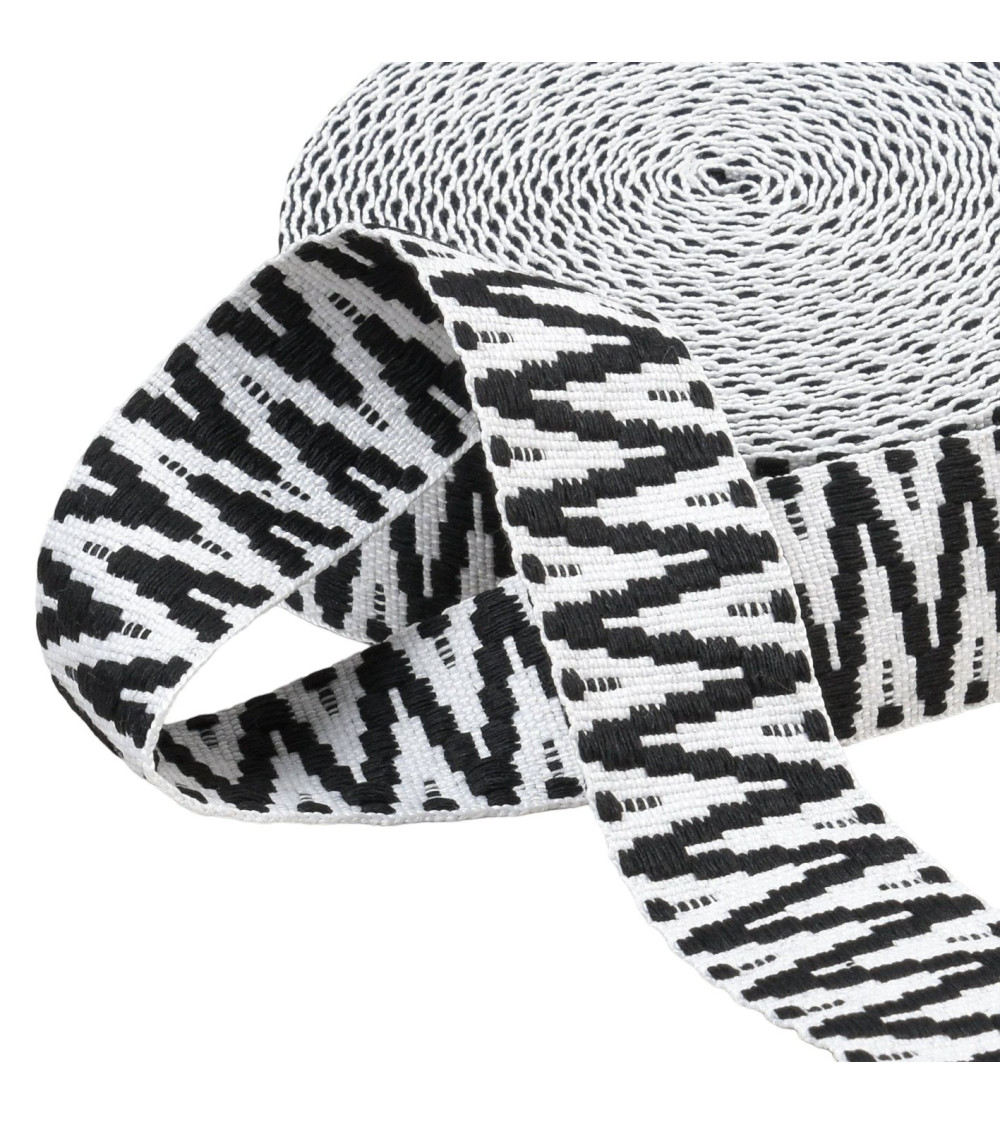 Ethnic strap 38mm black white per meter