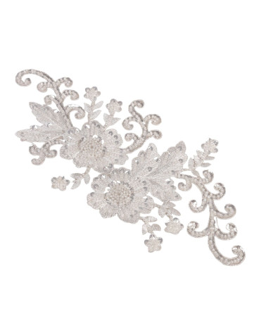 White wedding pearl motif to sew 17.5cm x 27.5cm