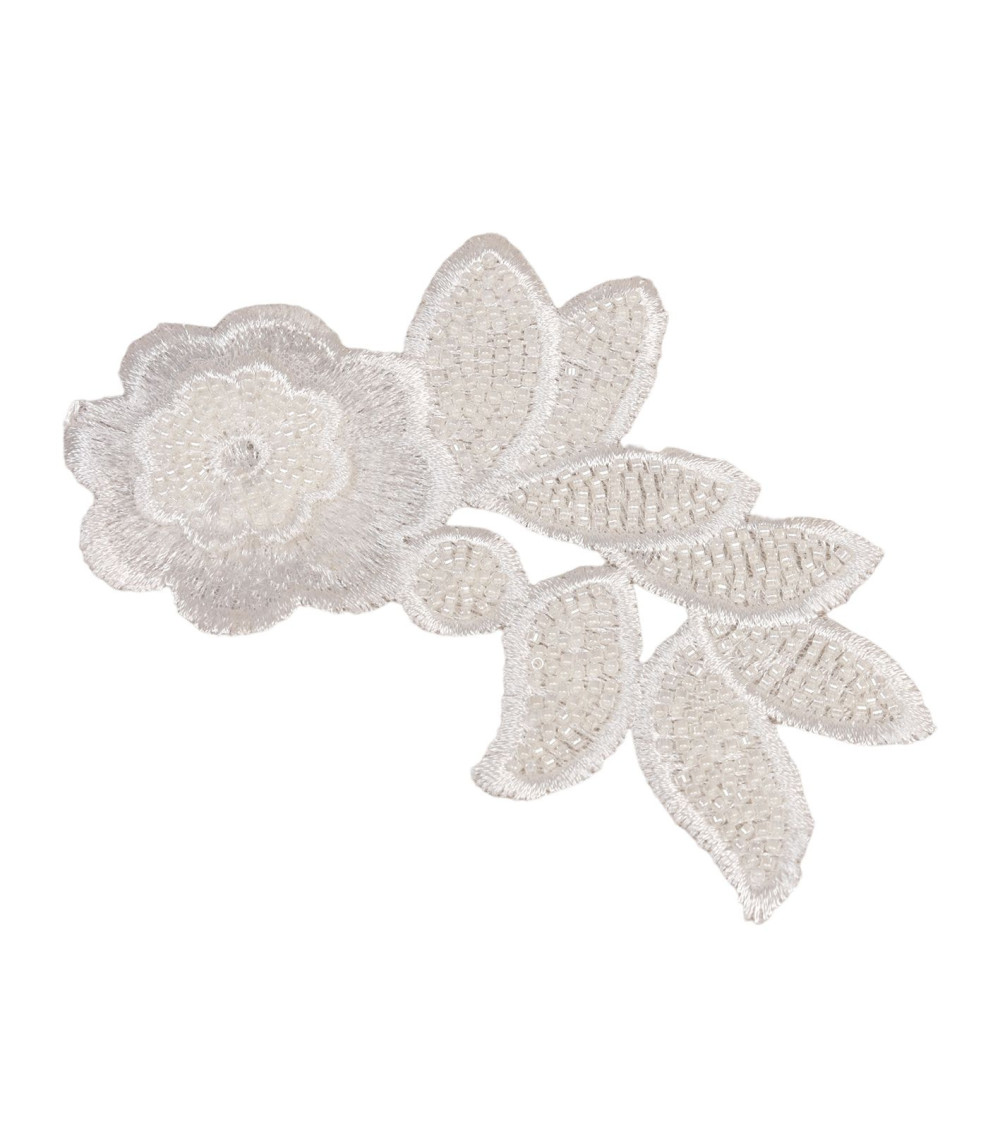 Wedding bead pattern to sew white