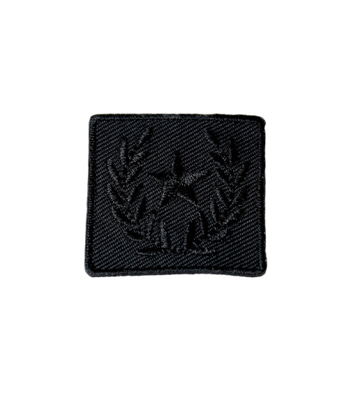 Black laurel star badge iron-on patch 3cm x 3cm