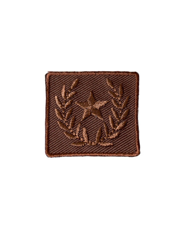 Brown laurel star badge iron-on patch 3cm x 3cm