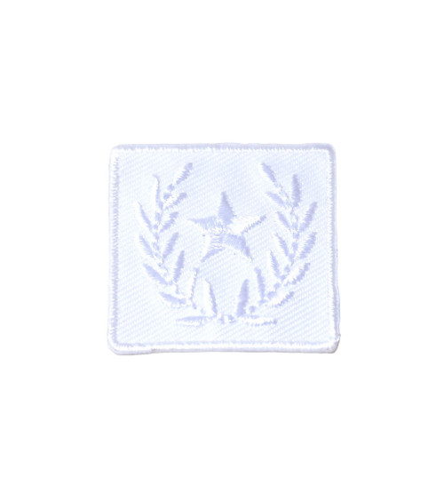 Set of 3 white laurel star badge iron-on patches 3cm x 3cm