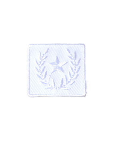 Set of 3 white laurel star badge iron-on patches 3cm x 3cm