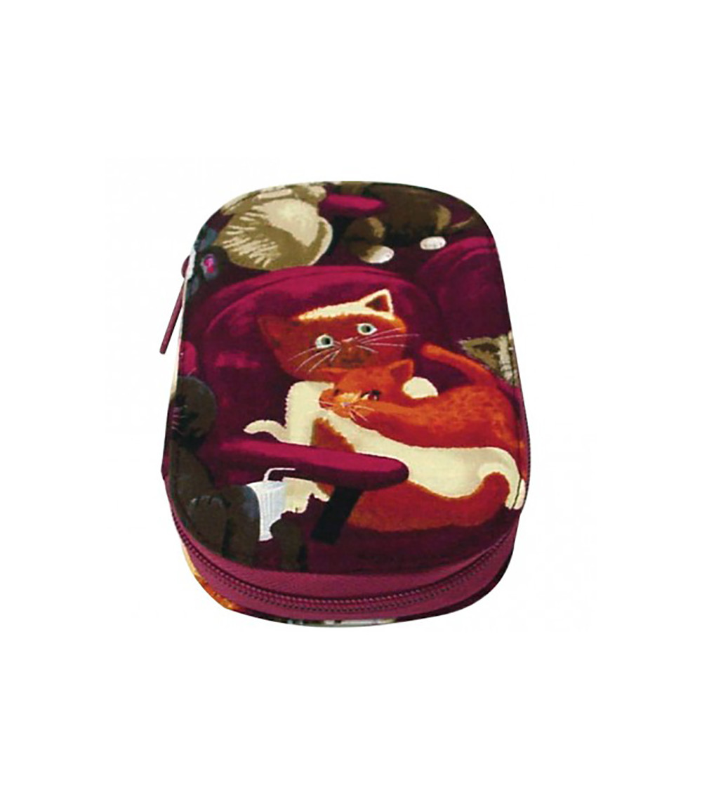 Sewing pouch 16x12cm cats on armchair