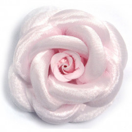 Broche fleur camélia rose pâle
