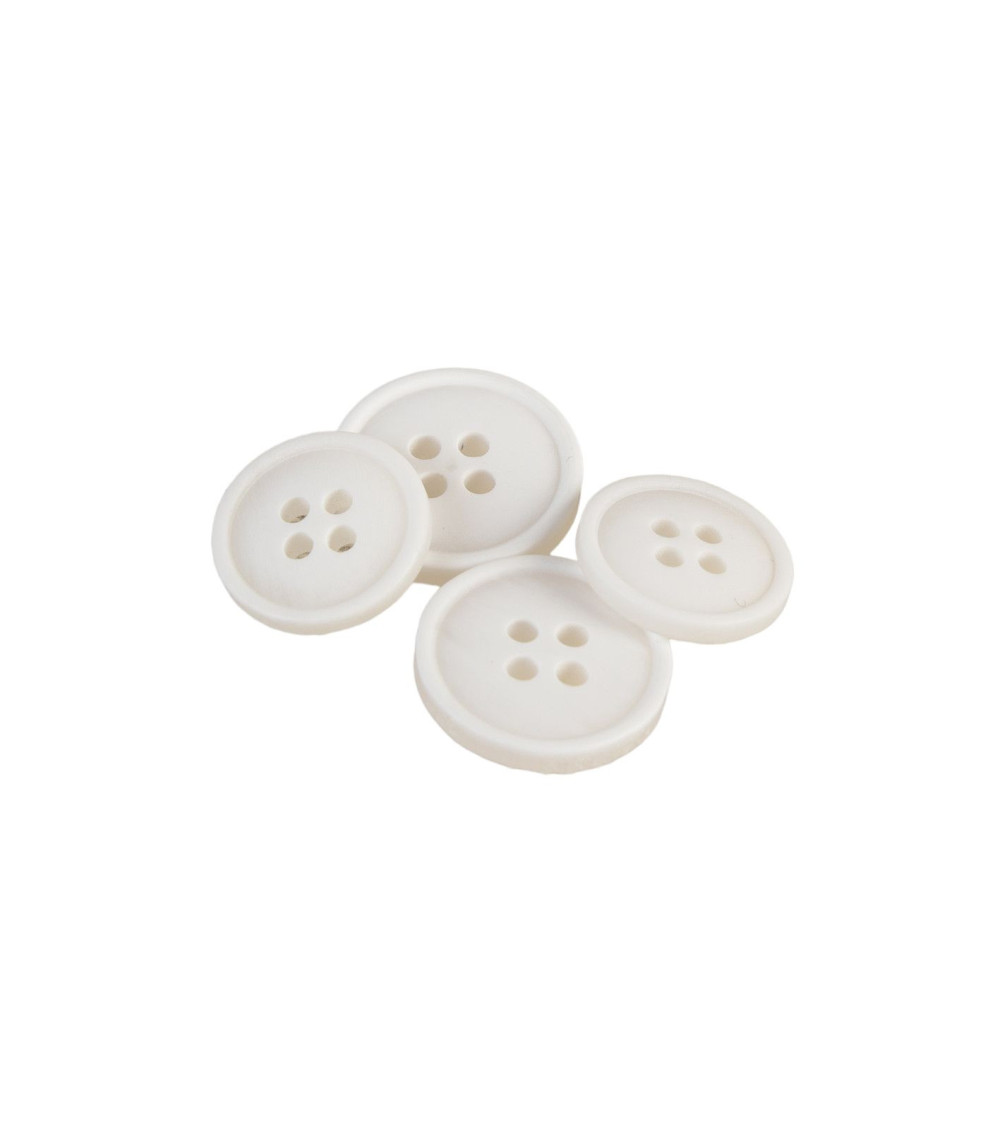 Set of 3 white 4-hole organic resin buttons