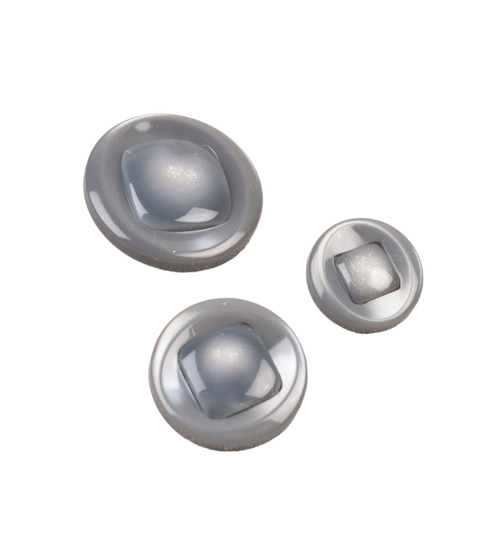 Set of 3 round buttons with ash gray shank